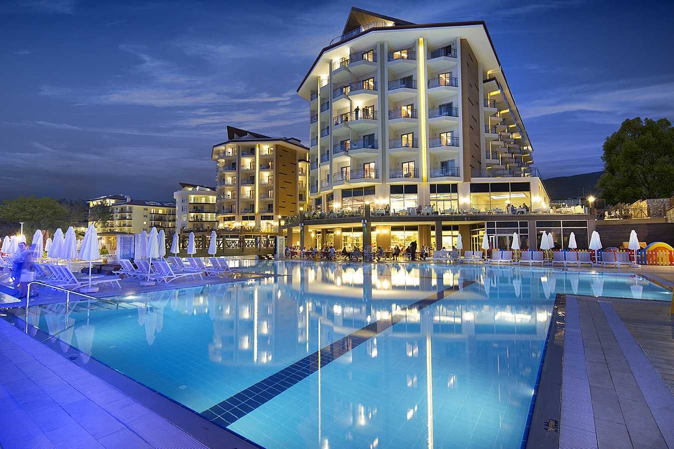 RAMADA RESORT KUSADASI & GOLF